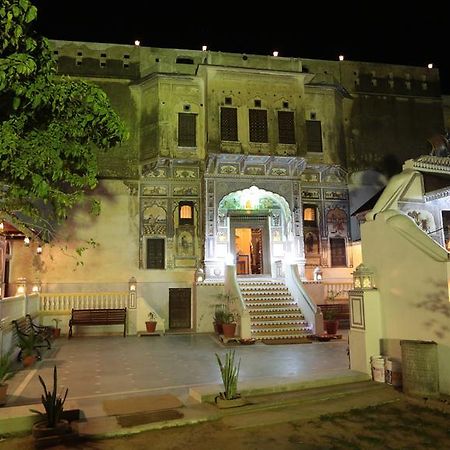 Hotel Mandawa Haveli Bagian luar foto