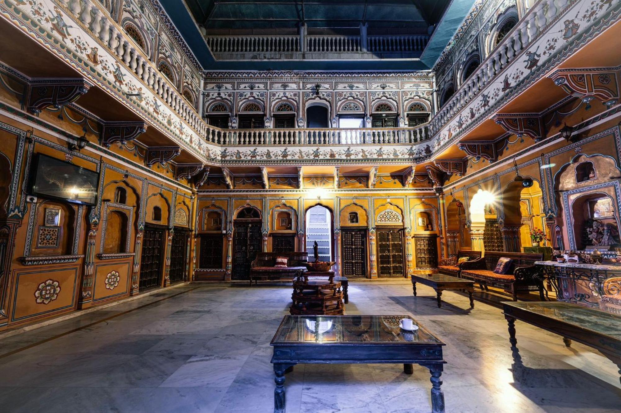 Hotel Mandawa Haveli Bagian luar foto