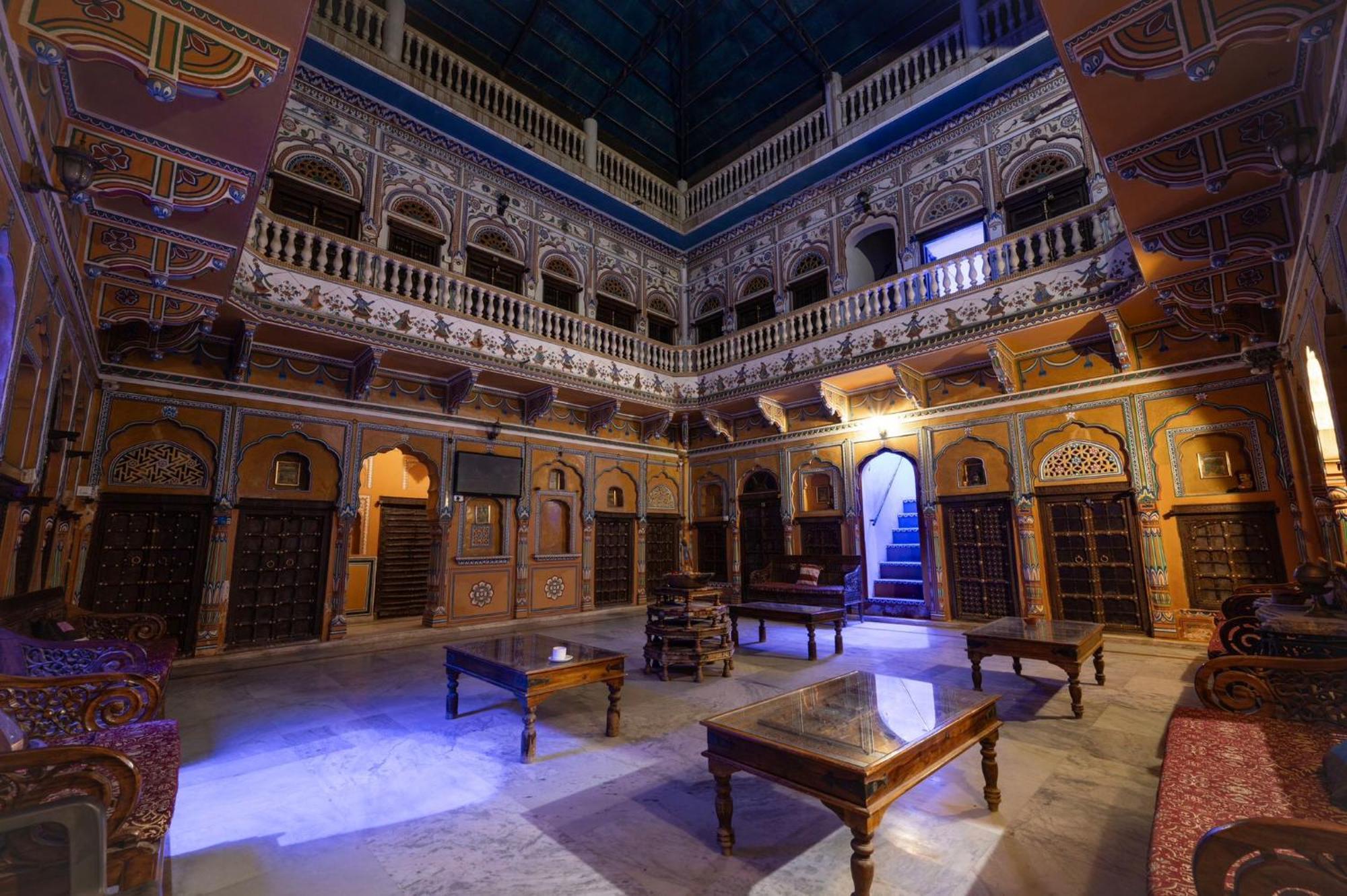 Hotel Mandawa Haveli Bagian luar foto