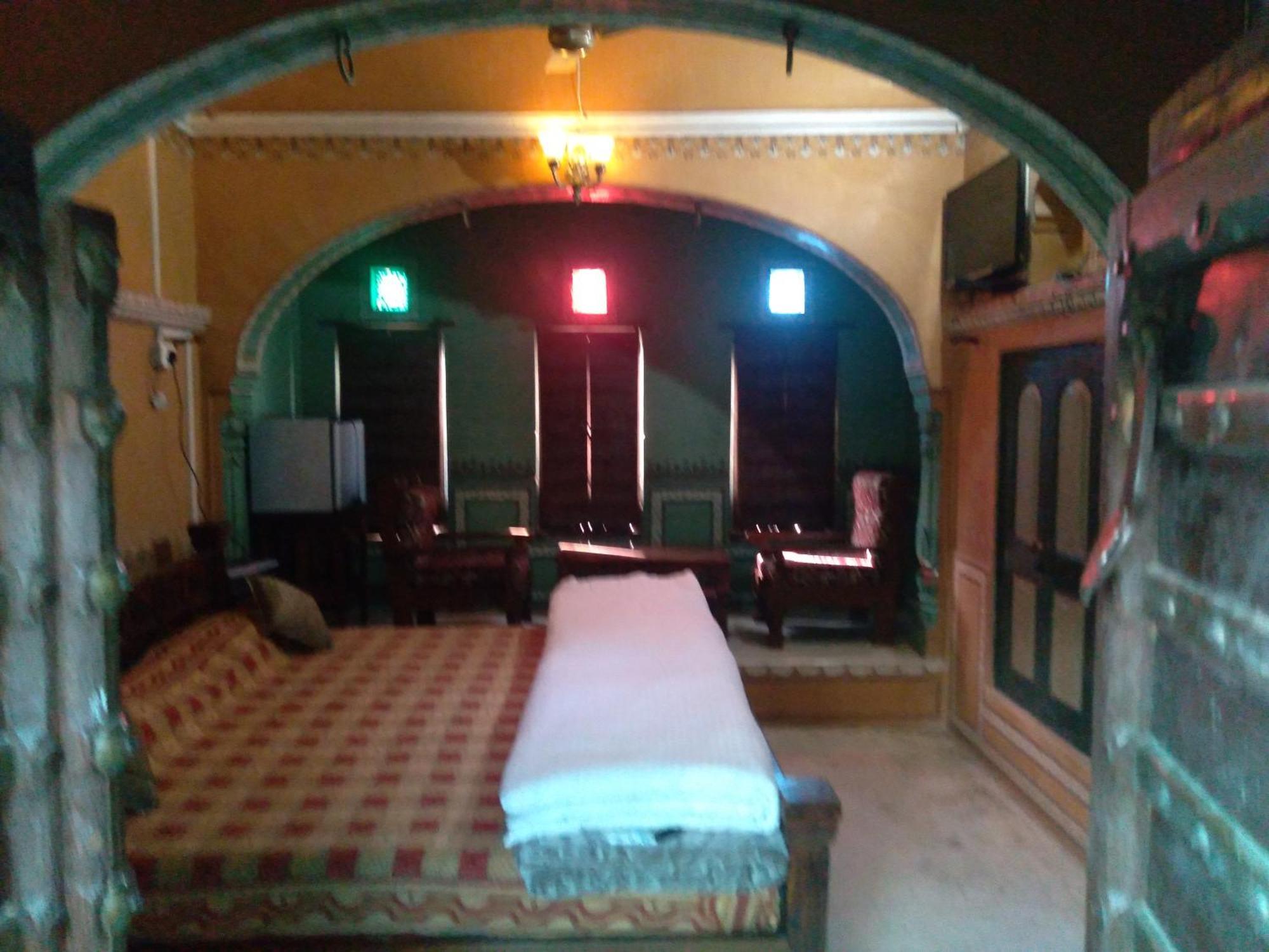 Hotel Mandawa Haveli Bagian luar foto