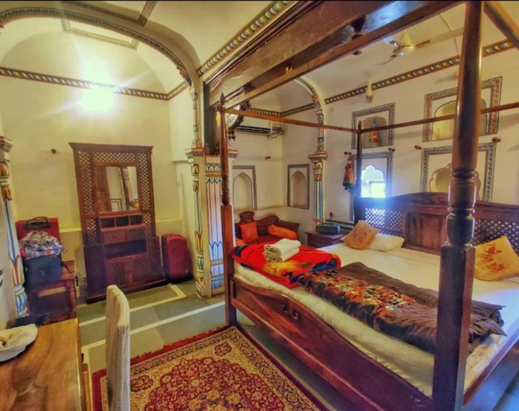 Hotel Mandawa Haveli Bagian luar foto