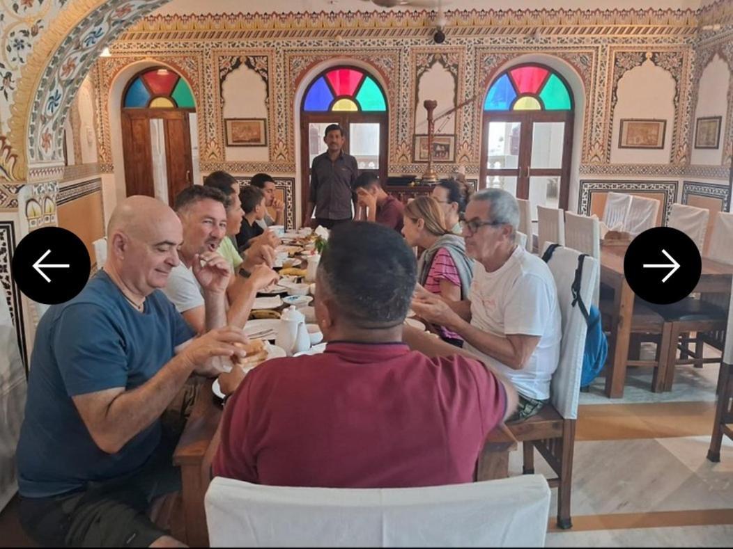 Hotel Mandawa Haveli Bagian luar foto