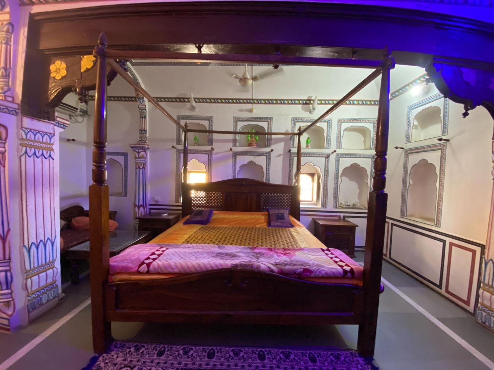 Hotel Mandawa Haveli Bagian luar foto