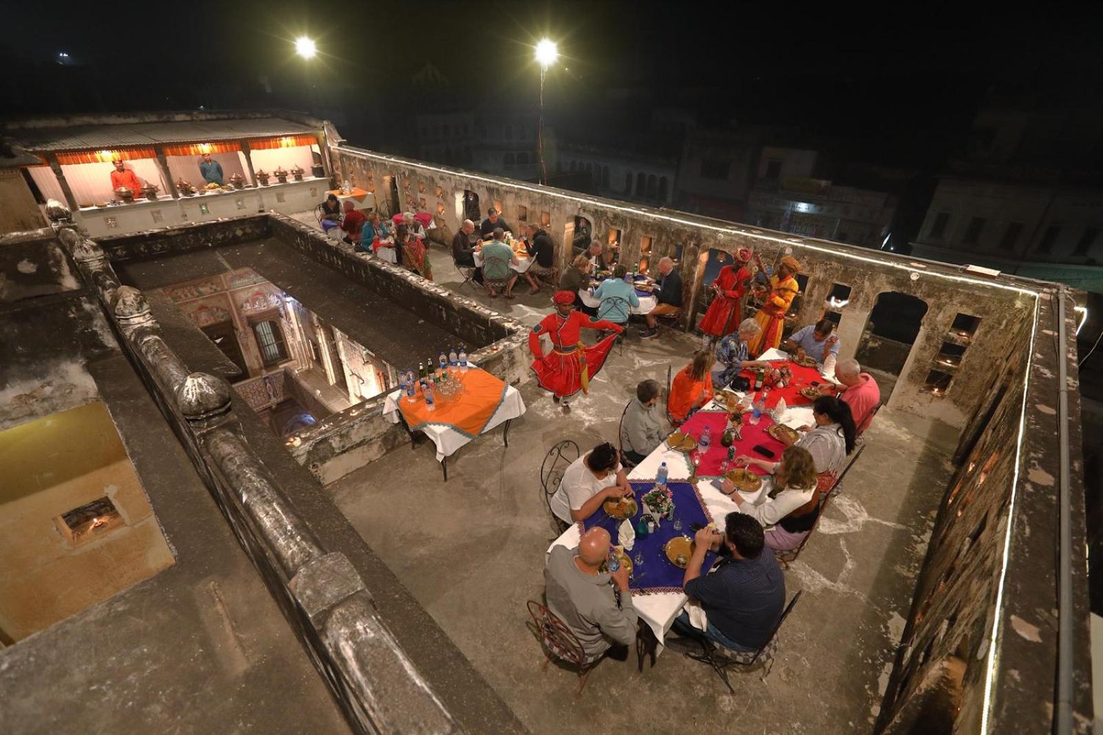 Hotel Mandawa Haveli Bagian luar foto
