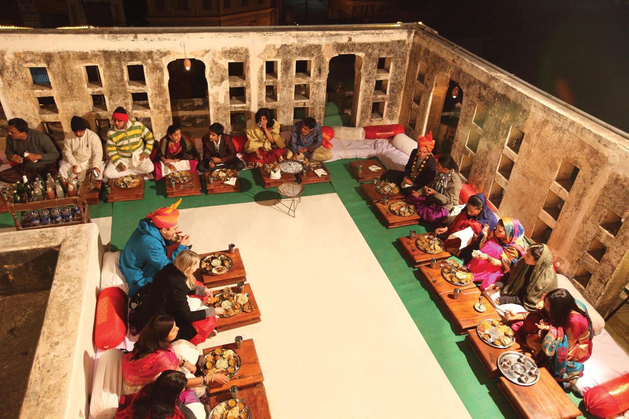 Hotel Mandawa Haveli Bagian luar foto